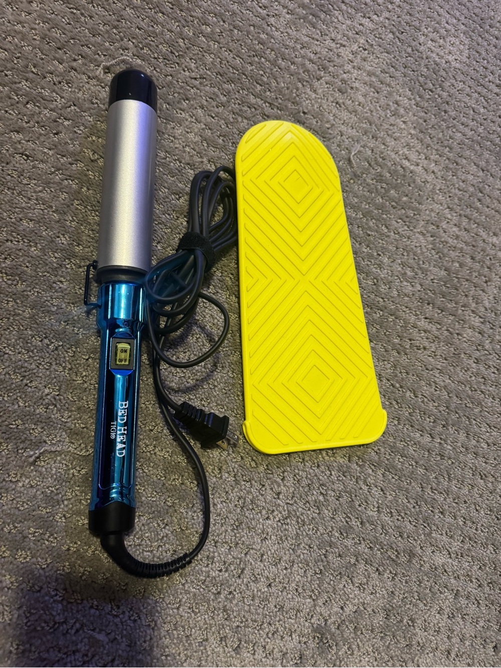 1.5 inch curling wand